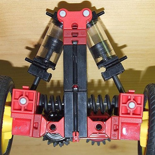 Pneumatische Federung mit fischertechnik (Foto: Porsche-Makus)