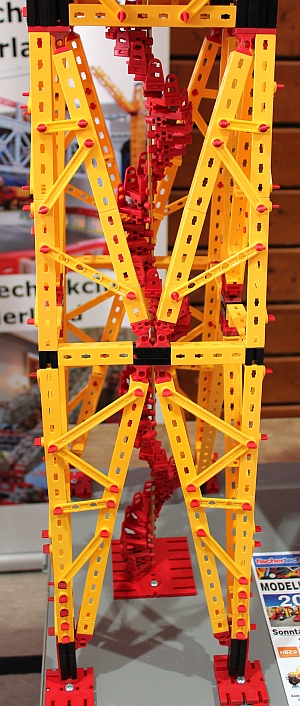 Fußgängertreppe an der Rendsburger Brücke von Markus Wolf (Foto: Dirk Fox)