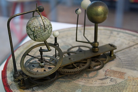 Tellurium von William Jones, 1794 (Technoseum)