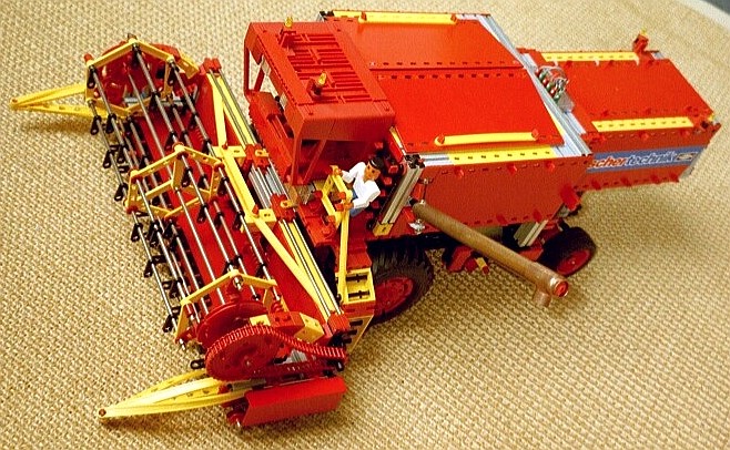fischertechnik-Mähdrescher von Peter Holland