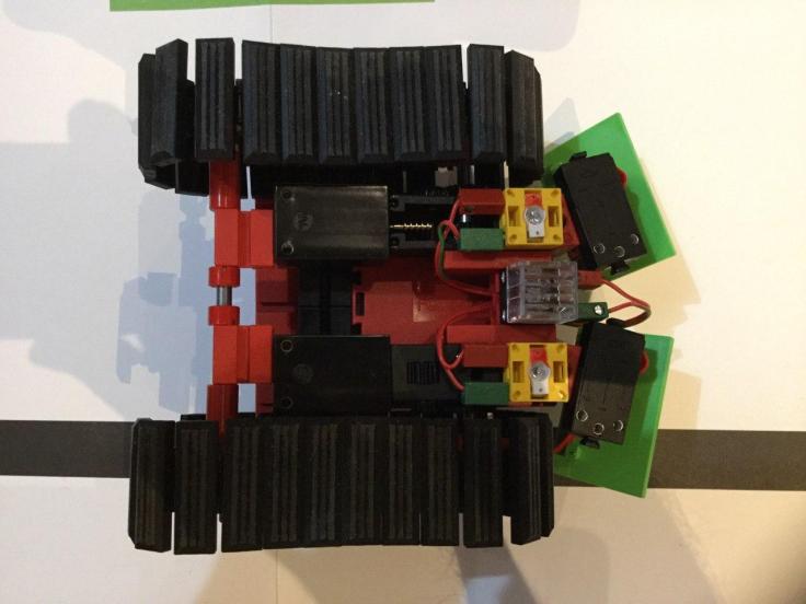 Spurfolger mit Linsenlampe und Fotodioden