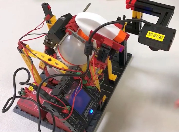 Desinfektionsmittel-Dosierer